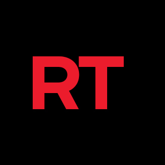 Logo RT en rouge sur fond noir.