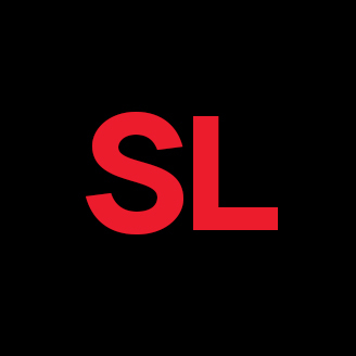 Logo rouge "SL" sur fond noir, stylisé et épuré, reflétant une marque ou une identité moderne.
