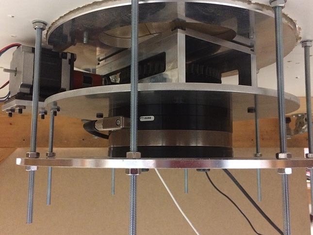 Équipement de laboratoire en ingénierie pour expériences techniques avancées.