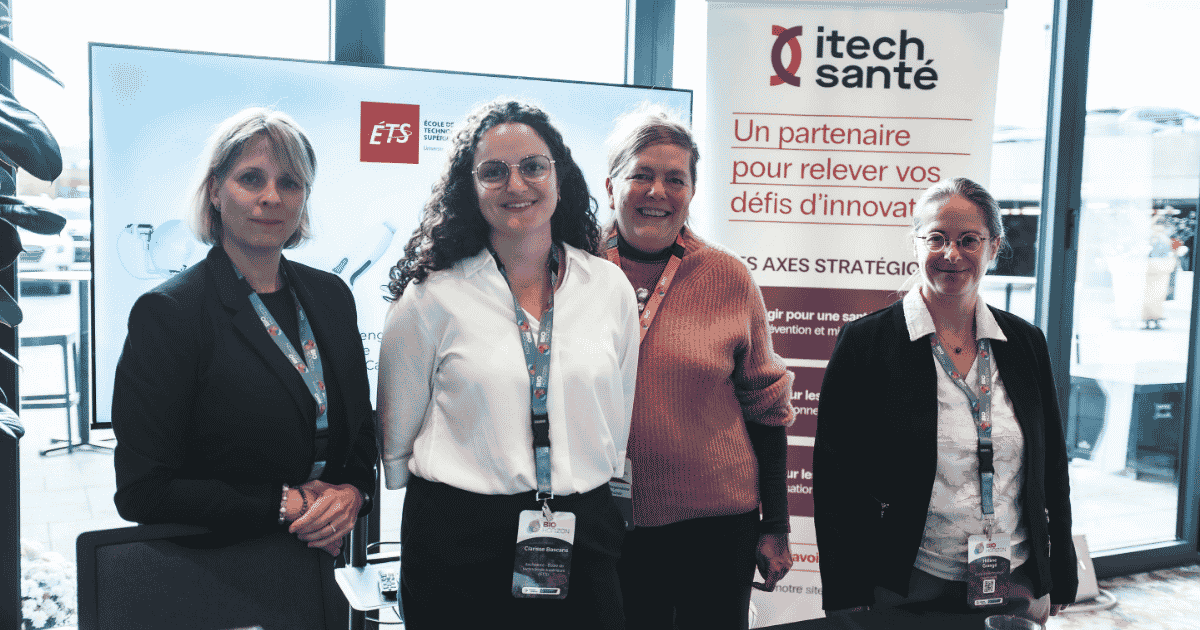 Quatre professionnelles se réunissent pour discuter d'innovation dans le secteur de la santé, mettant en avant la collaboration et l'expertise.