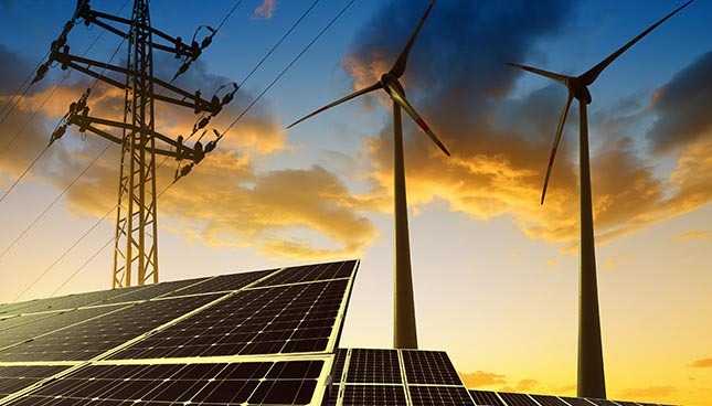 Énergies renouvelables: panneaux solaires, éoliennes et réseau électrique.