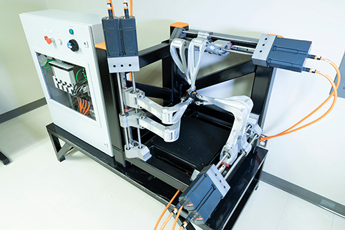 Équipement robotique de pointe pour recherche et innovation en ingénierie.