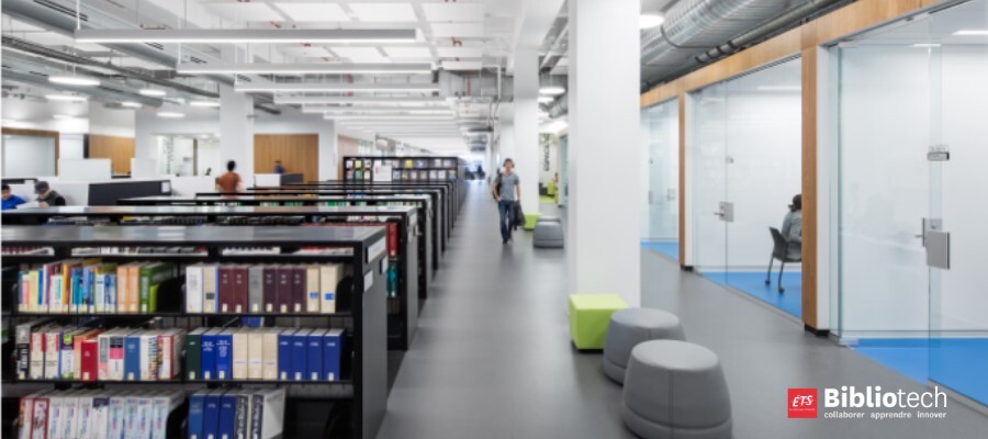 Bibliothèque moderne avec étudiants, rayons de livres, espace de travail collaboratif.